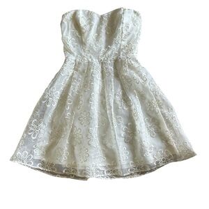 Floral strapless white mini dress (C2)